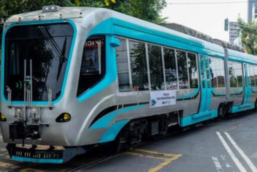 Kolaborasi ITB dan PT INKA dalam Menghadirkan Transportasi Cerdas dan Ramah Lingkungan: Uji Coba Trem Otonom Bertenaga Baterai di Solo